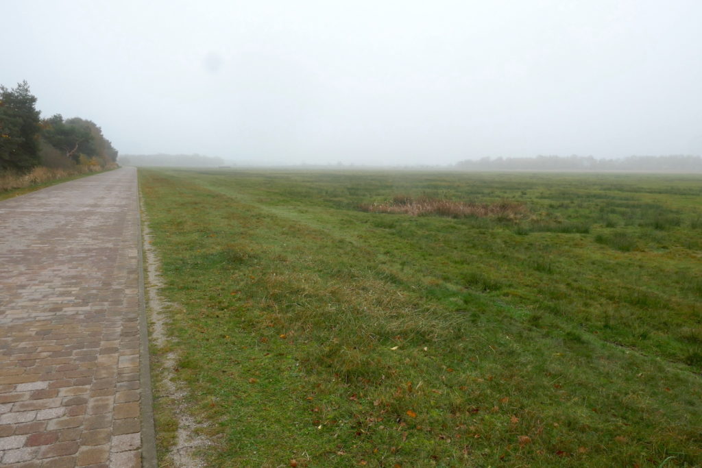 Straße von Neuendorf nach Vitte