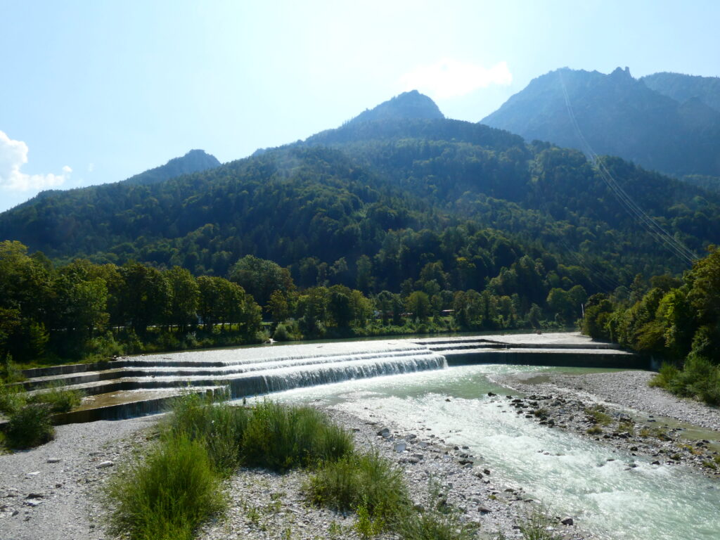 das Bild zeigt das Saalach-Wehr der Triftanlagen in Bad Reichenhall